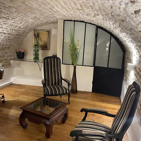 Beautiful T2 Hypercentre Private Courtyard *