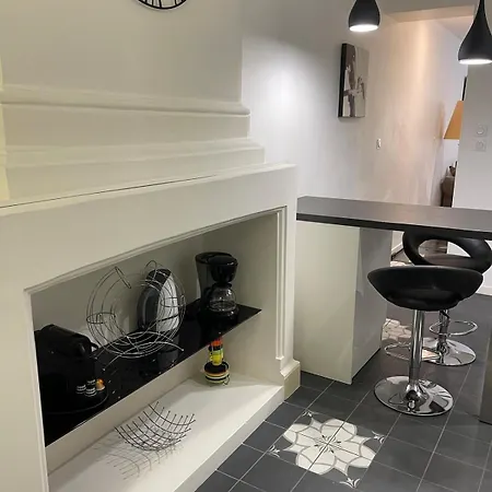 Apartmán Beautiful T2 Hypercentre Private Courtyard