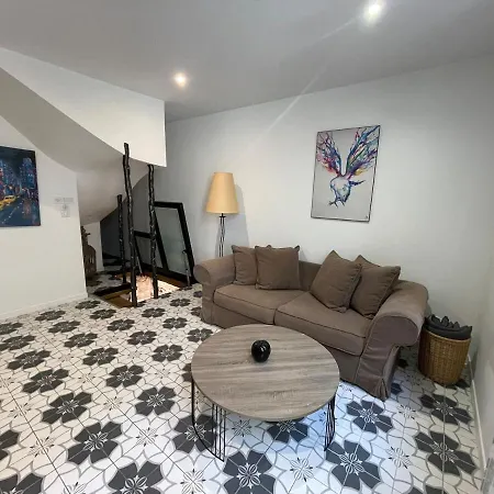 דירה Beautiful T2 Hypercentre Private Courtyard לה רושל